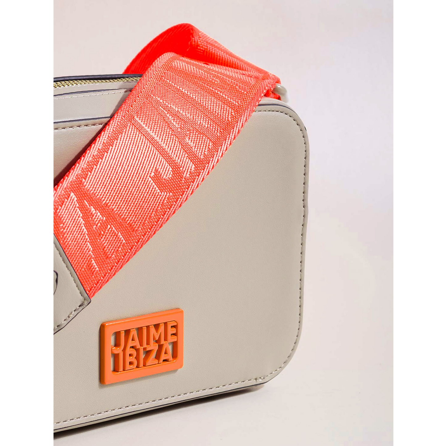 Bolso Crossbody Para Mujer Mod. Ji2127 Marca Jaime Ibiza®