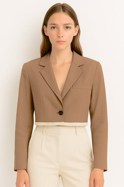 Blazer Casual Corto Para Dama Mod. Bj07377 Marca. Blashe® Marrón Claro Lisa
