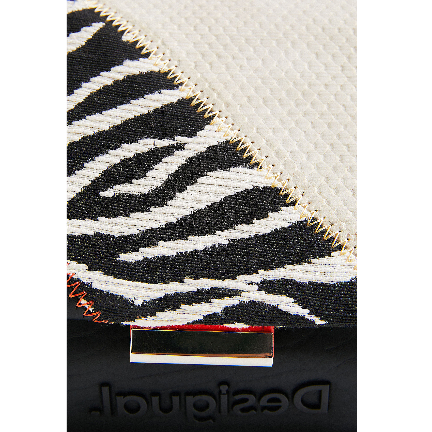 Bolso Bandolera Animal Patch Para Mujer Marca Desigual®