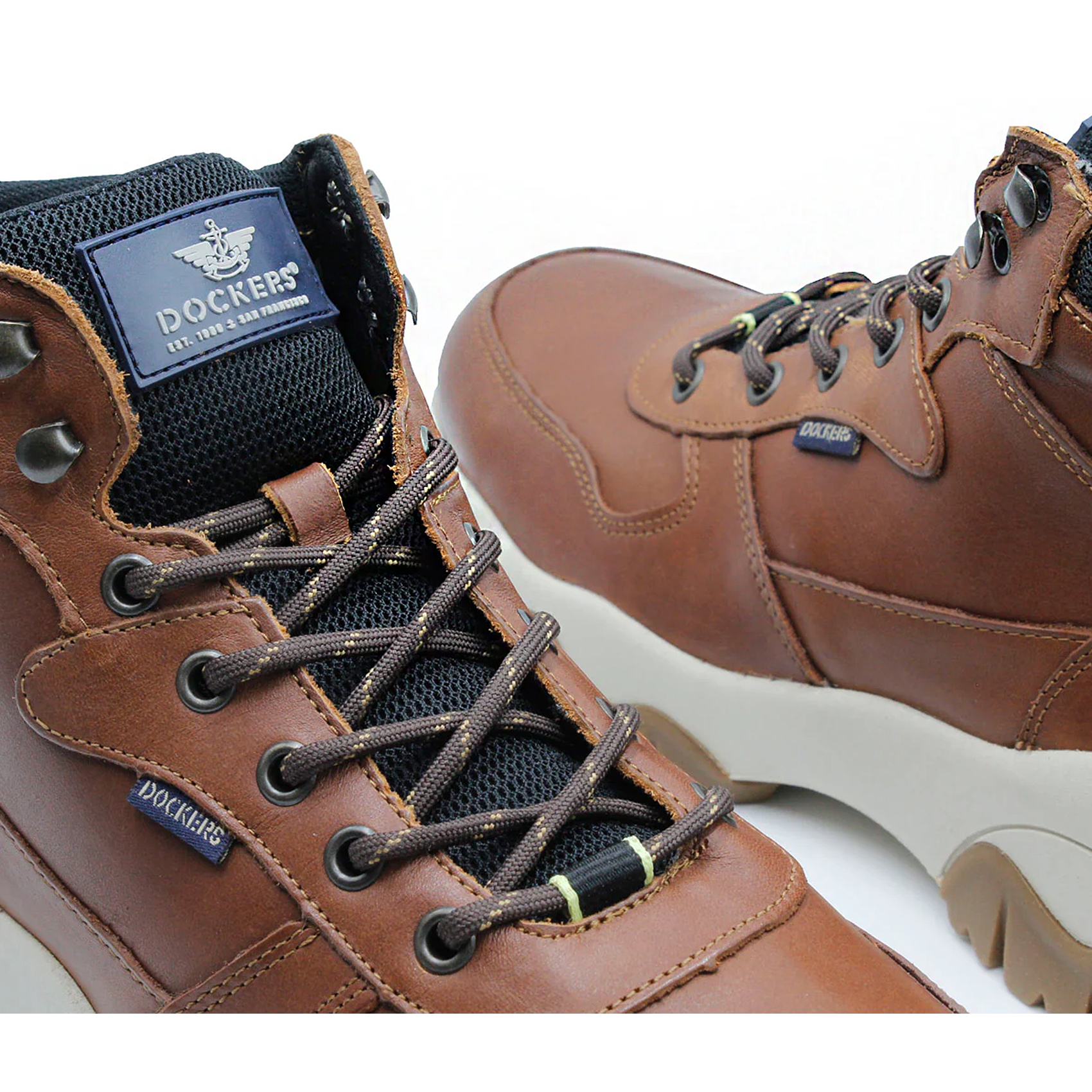Bota De Hombre Mod. D2124881 Marca Dockers®
