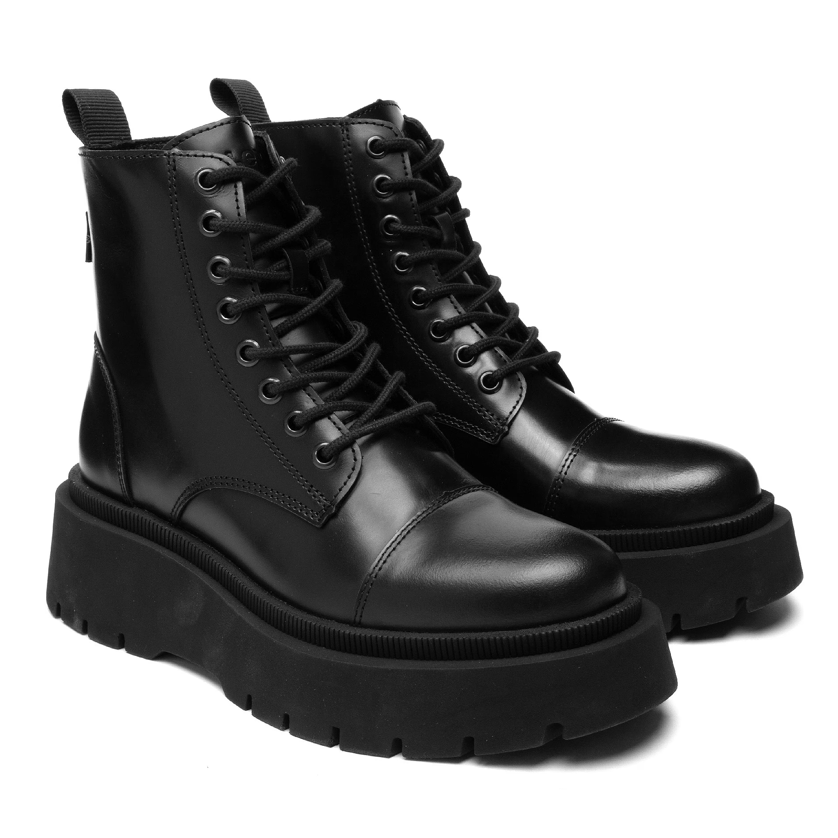 Bota Corta 5.5 Cm De Mujer Mod. L1124181 Marca Levi's ®