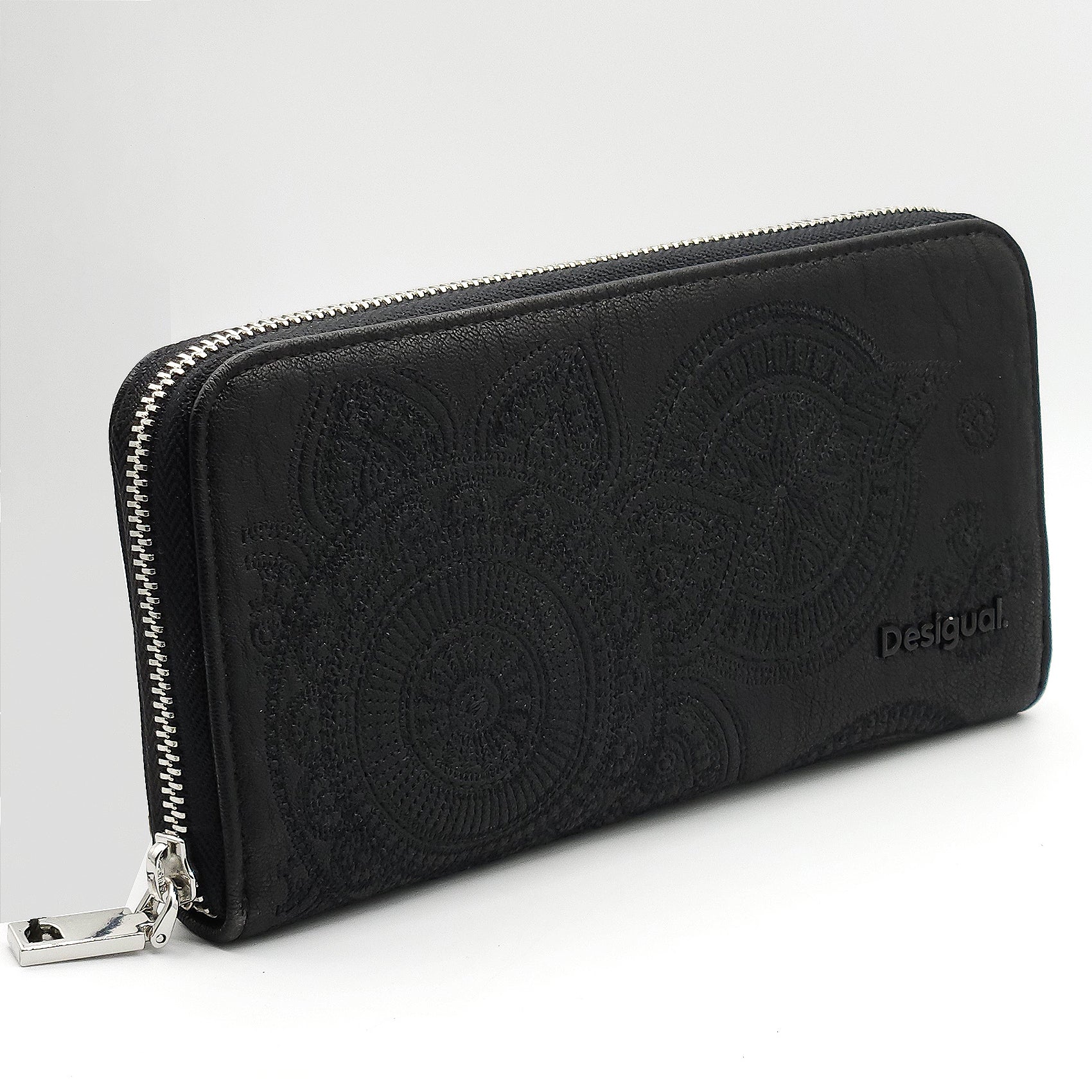 Cartera Para Dama Bordada Mod. 25sapy Marca Desigual® Negro