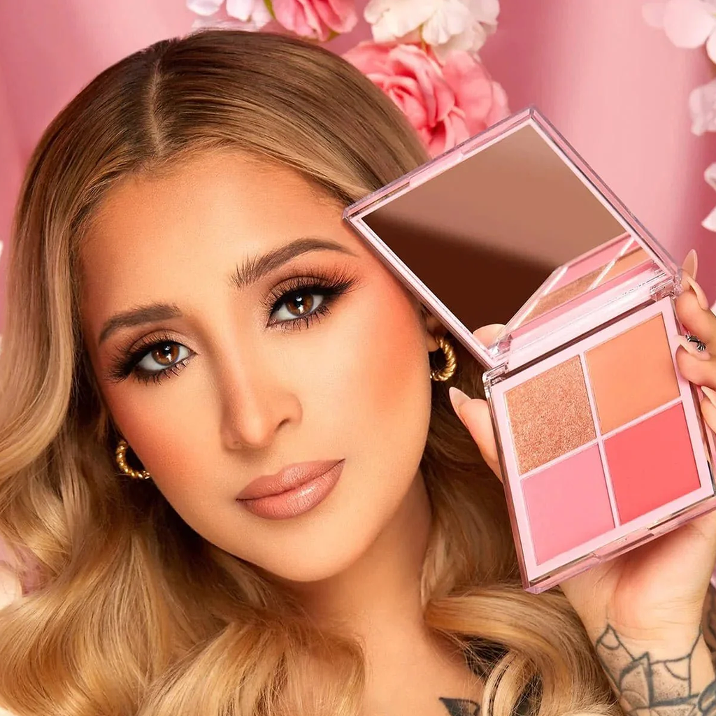 Paleta De Rubores 4 Tonos Keep Me Blushin 4-ever marca Beauty Creations®
