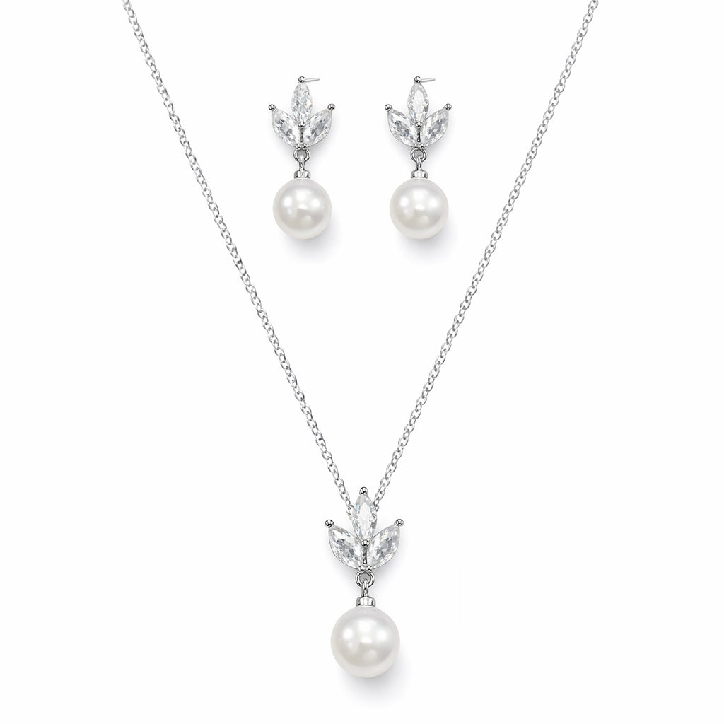 Set Joyería Elegante De Mujer Collar Y Aretes Flor De Perla Plateado