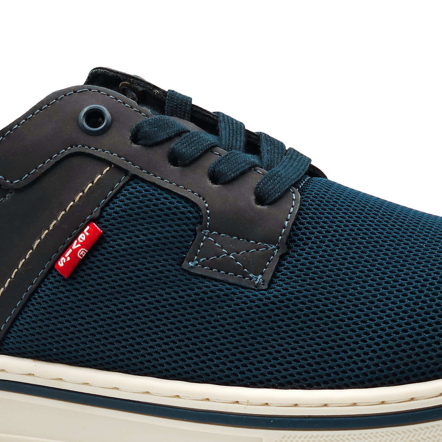 Tenis casual para hombre mod. L2125532 marca levi's® Azul Marino